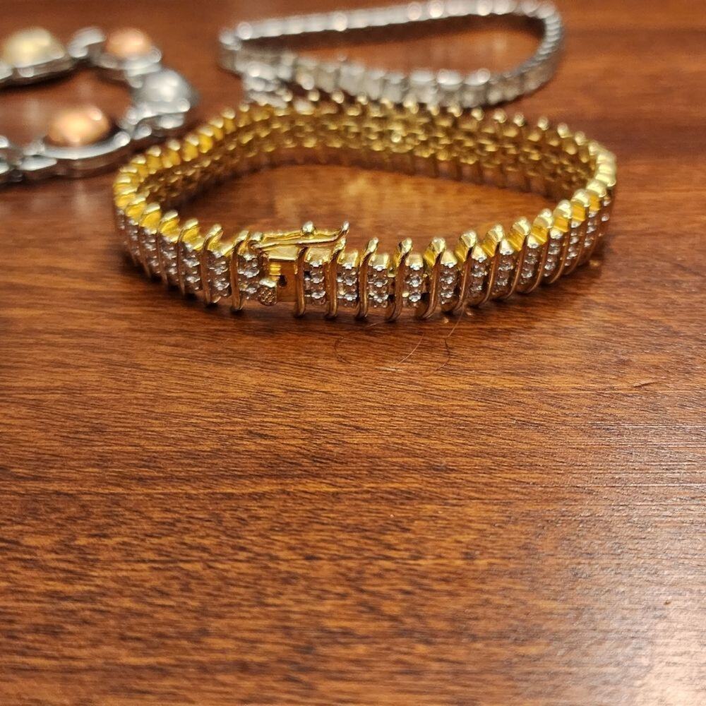 MONET, Lia Sophia, LC Lauren Conrad bracelet‎ and pendant lot - Picture 3 of 9